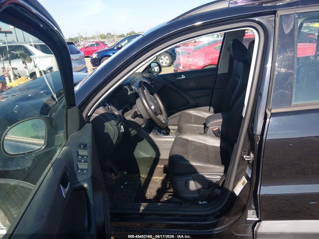 2016 Volkswagen Tiguan S მანქანა იყიდება აუქციონზე, vin: WVGAV7AX6GW531099, აუქციონის ნომერი: 45402168