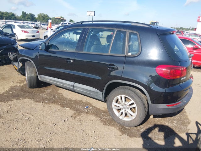2016 Volkswagen Tiguan S მანქანა იყიდება აუქციონზე, vin: WVGAV7AX6GW531099, აუქციონის ნომერი: 45402168
