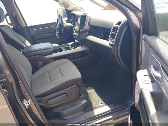 2020 Ram 1500 Big Horn  4x4 5'7 Box მანქანა იყიდება აუქციონზე, vin: 1C6SRFFT3LN264296, აუქციონის ნომერი: 45402199
