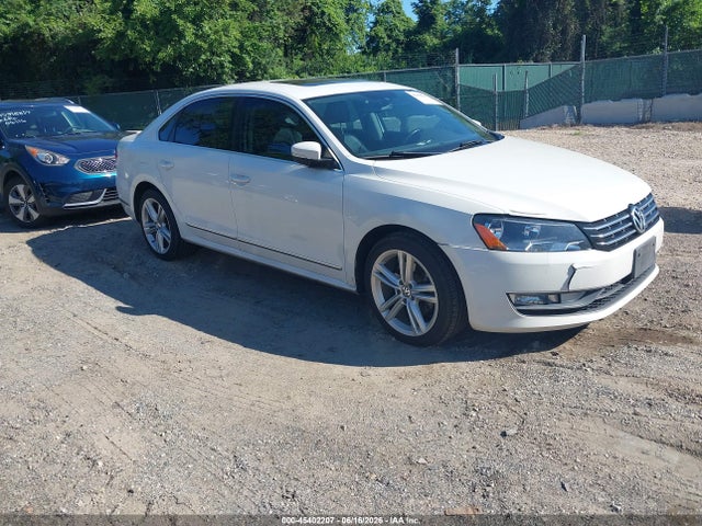 Aukcja sprzedaży 2015 Volkswagen Passat 2.0l Tdi Sel Premium, vin: 1VWCV7A30FC026330, numer aukcji: 45402207