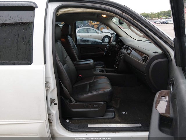 2008 Chevrolet Avalanche 1500 Lt მანქანა იყიდება აუქციონზე, vin: 3GNFK12378G189214, აუქციონის ნომერი: 45402237