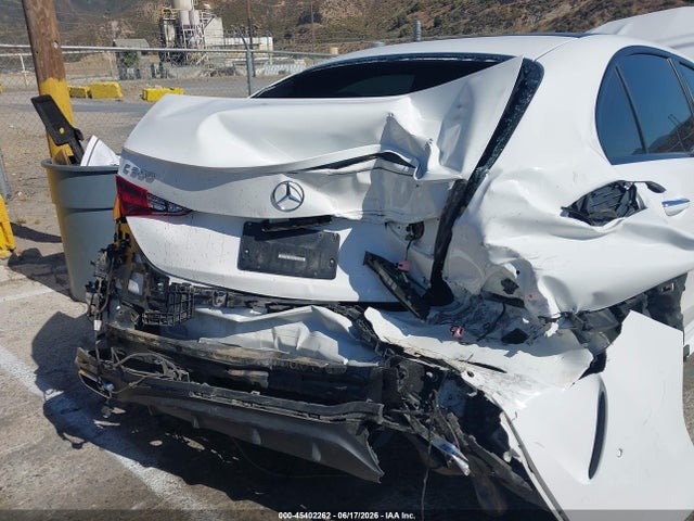 Aukcja sprzedaży 2024 Mercedes-benz C 300, vin: W1KAF4GB6RR233025, numer aukcji: 45402262