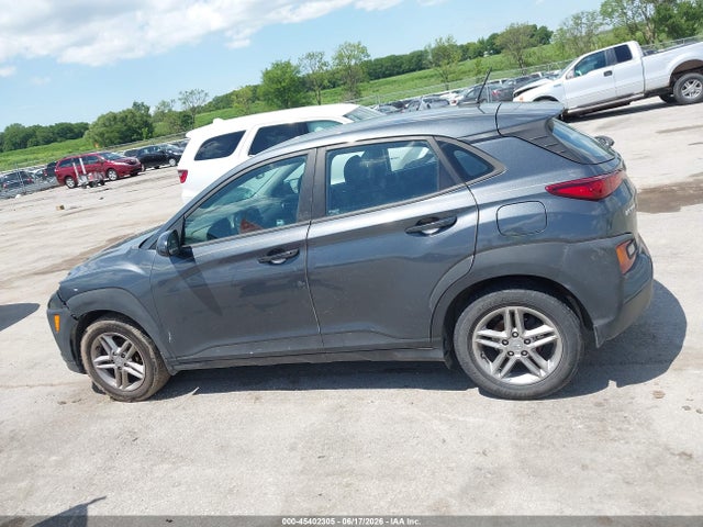 Auction sale of the 2021 Hyundai Kona Se, vin: KM8K12AA1MU702475, lot number: 45402305