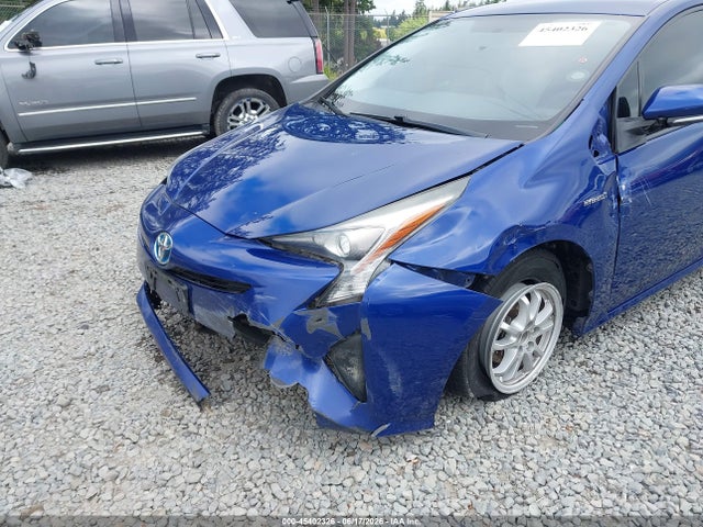 Toyota Prius Two 2016 JTDKBRFU6G3520634 Image 6