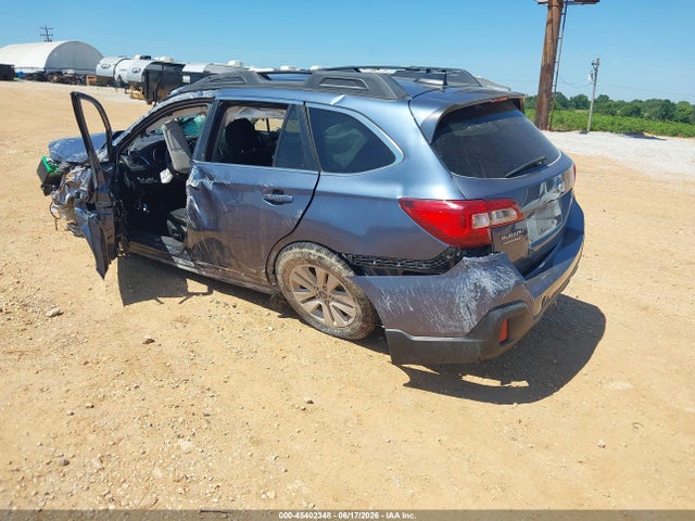 Subaru Outback 2.5i Premium 2018 4S4BSAFC1J3320952 Image 3