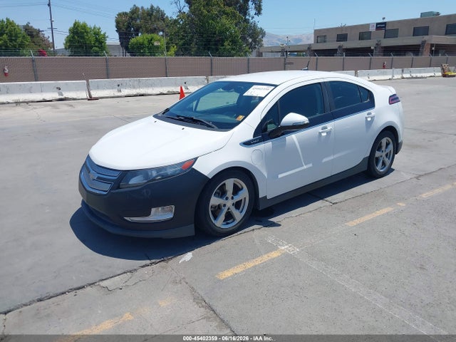 Chevrolet Volt 2014 1G1RE6E46EU165695 Image 2