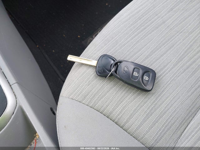 Продажа на аукционе авто 2017 Hyundai Accent Se, vin: KMHCT4AE8HU218581, номер лота: 45402363