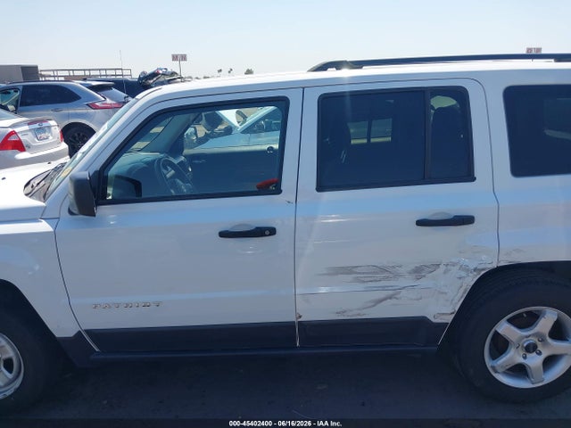45402400 :رقم المزاد ، 1C4NJPBA9GD719929 vin ، 2016 Jeep Patriot Sport مزاد بيع