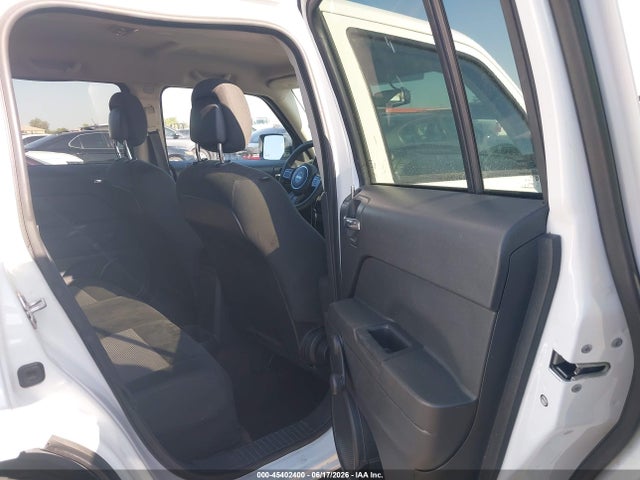 45402400 :رقم المزاد ، 1C4NJPBA9GD719929 vin ، 2016 Jeep Patriot Sport مزاد بيع