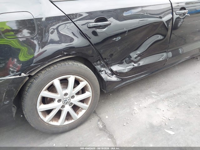 2012 Volkswagen Jetta 2.5l Se მანქანა იყიდება აუქციონზე, vin: 3VWDP7AJ3CM131824, აუქციონის ნომერი: 45402420