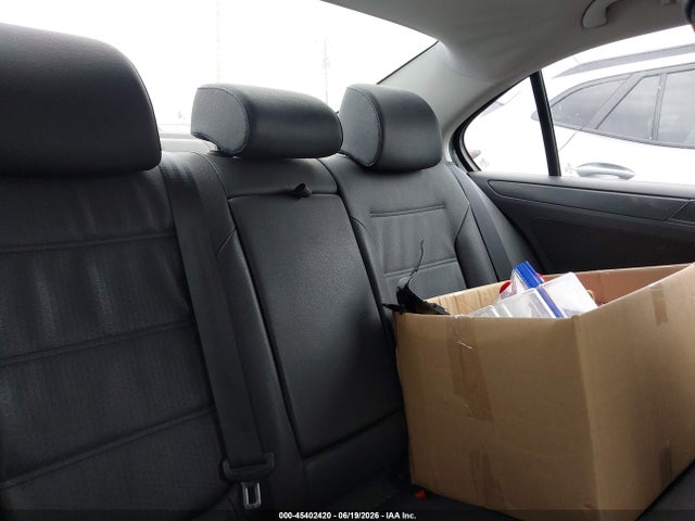 2012 Volkswagen Jetta 2.5l Se მანქანა იყიდება აუქციონზე, vin: 3VWDP7AJ3CM131824, აუქციონის ნომერი: 45402420