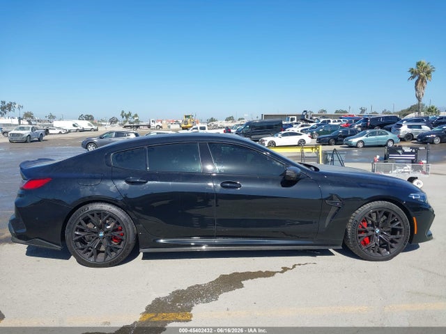 BMW M8 Coupe 2022 WBSGV0C03NCH33883 Image 13