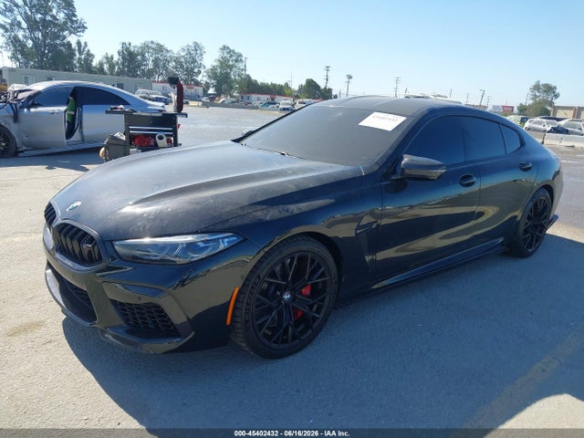 BMW M8 Coupe 2022 WBSGV0C03NCH33883 Image 2