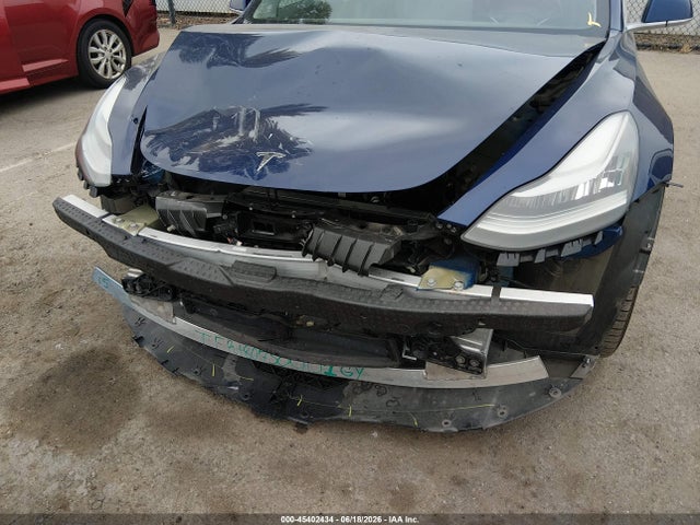 Продаж на аукціоні авто 2018 Tesla Model 3 Long Range/mid Range, vin: 5YJ3E1EA8JF009036, номер лоту: 45402434