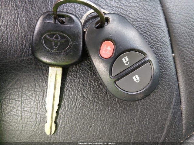 Продаж на аукціоні авто 2016 Toyota Tundra Sr5 5.7l V8, vin: 5TFUW5F15GX565794, номер лоту: 45402444