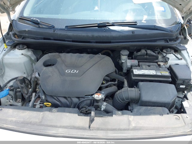 45402477 :رقم المزاد ، KMHCT4AE3FU795046 vin ، 2015 Hyundai Accent Gls مزاد بيع