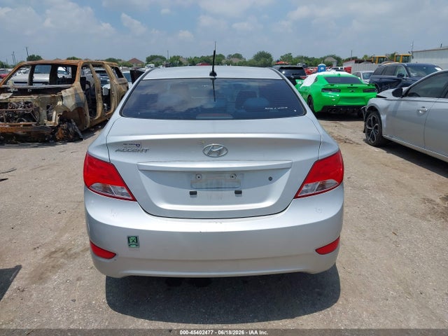 45402477 :رقم المزاد ، KMHCT4AE3FU795046 vin ، 2015 Hyundai Accent Gls مزاد بيع