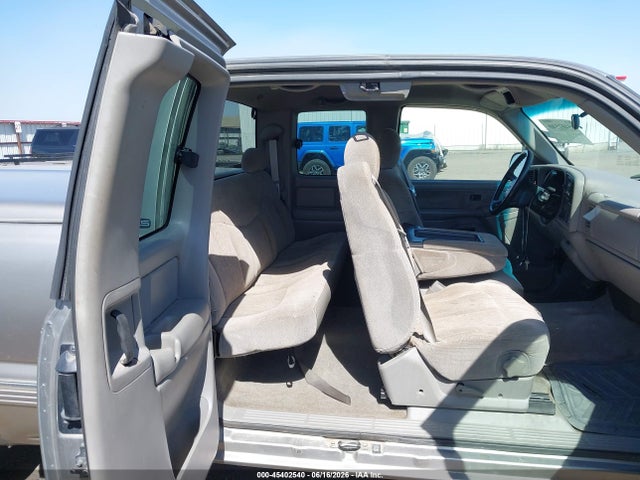 Aukcja sprzedaży 2000 Chevrolet Silverado 1500 Ls, vin: 2GCEC19V1Y1241793, numer aukcji: 45402540