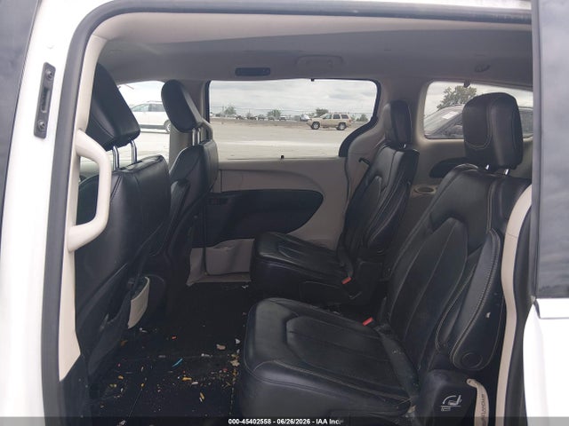 2020 Chrysler Voyager Lxi მანქანა იყიდება აუქციონზე, vin: 2C4RC1DGXLR257043, აუქციონის ნომერი: 45402558