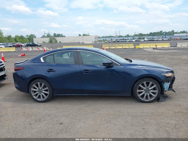 45402623 :رقم المزاد ، 3MZBPABL4MM251427 vin ، 2021 Mazda Mazda3 Select مزاد بيع