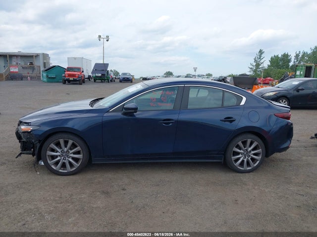 45402623 :رقم المزاد ، 3MZBPABL4MM251427 vin ، 2021 Mazda Mazda3 Select مزاد بيع