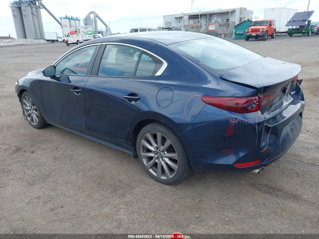 45402623 :رقم المزاد ، 3MZBPABL4MM251427 vin ، 2021 Mazda Mazda3 Select مزاد بيع