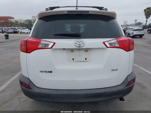 Toyota Rav4 Xle 2014 JTMWFREV8EJ020225 Image 16
