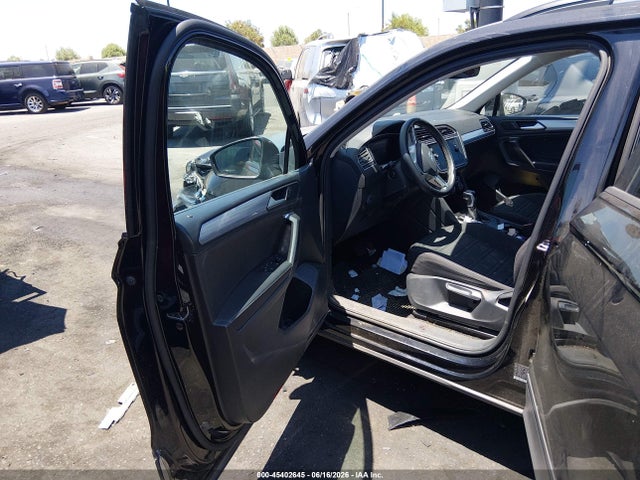 3VVRB7AX7RM197122 Volkswagen Tiguan 2.0t S