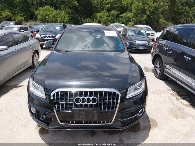 Audi Q5 2.0t Premium 2017 WA1M2AFP4HA045089 Image 12