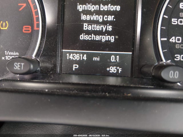 Audi Q5 2.0t Premium 2017 WA1M2AFP4HA045089 Image 15