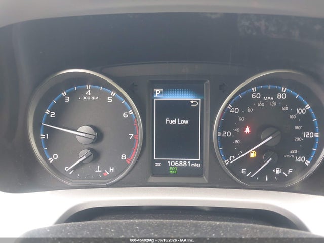 JTMZFREV0JJ154556 Toyota RAV4 LE