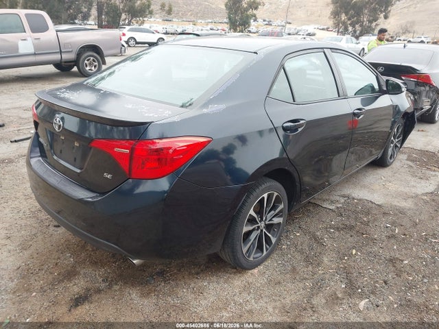 Toyota COROLLA SE 2018 5YFBURHE8JP757334 Image 4