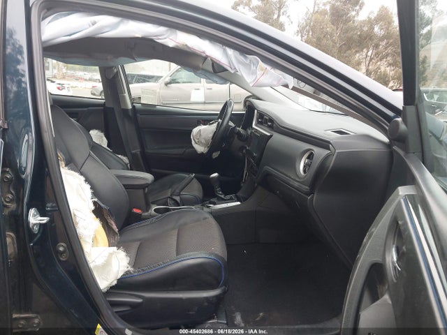 Toyota COROLLA SE 2018 5YFBURHE8JP757334 Image 5