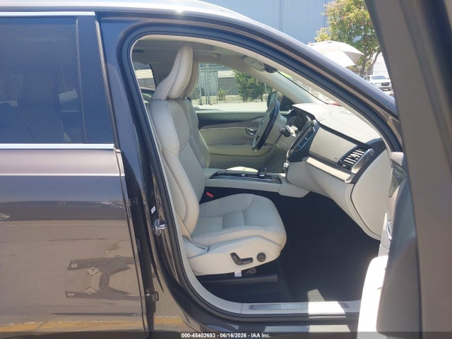2023 Volvo Xc90 B6 Plus 7-seater მანქანა იყიდება აუქციონზე, vin: YV4062PN3P1903224, აუქციონის ნომერი: 45402693