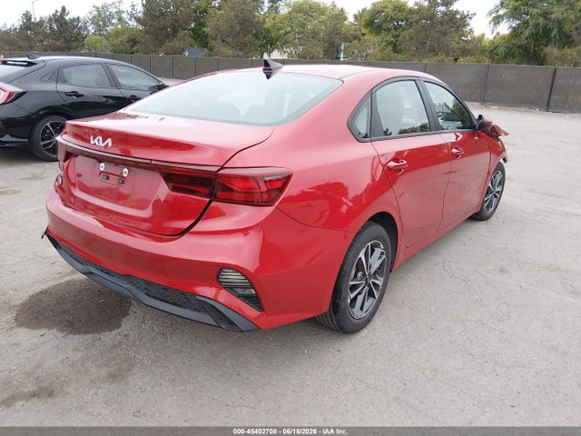 3KPF24AD7RE807097 KIA Forte Lxs