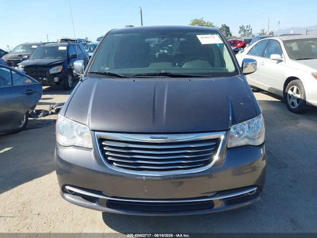 2C4RC1JG1FR726805 Chrysler Town &amp; Country Limited