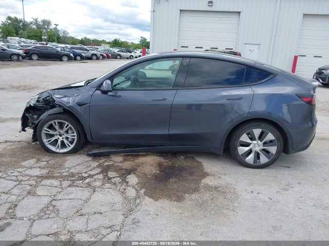 Tesla Model Y 2023 7SAYGDEE1PF616315 Image 13