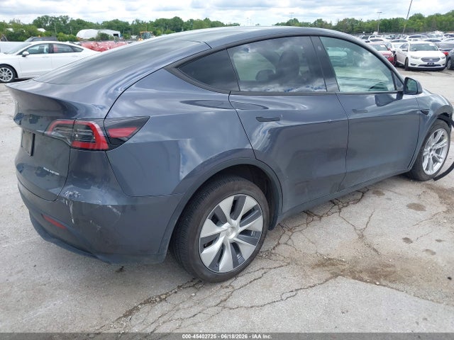 Tesla Model Y 2023 7SAYGDEE1PF616315 Image 4