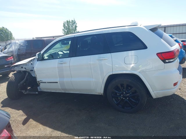 1C4RJEAG7JC404104 Jeep Grand Cherokee Altitude 4x2