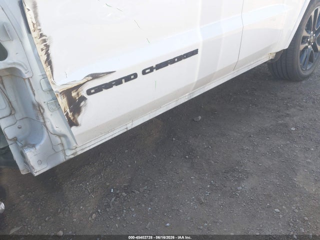 1C4RJEAG7JC404104 Jeep Grand Cherokee Altitude 4x2