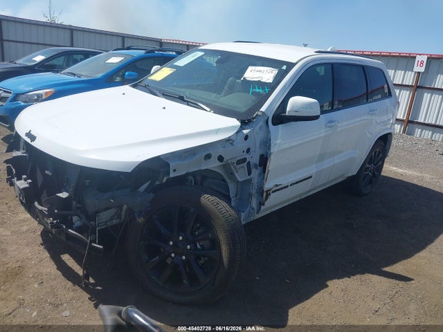 1C4RJEAG7JC404104 Jeep Grand Cherokee Altitude 4x2