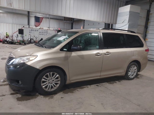Aukcja sprzedaży 2012 Toyota Sienna Xle V6 8 Passenger, vin: 5TDYK3DC2CS245385, numer aukcji: 45402747