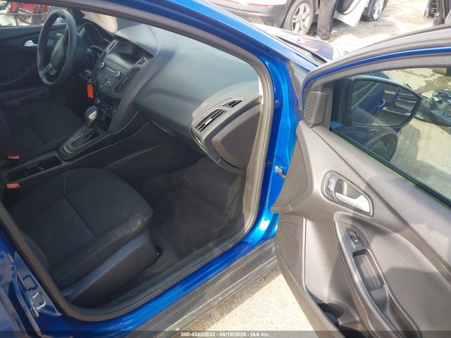 45402833 :رقم المزاد ، 1FADP3FE8JL319654 vin ، 2018 Ford Focus Se مزاد بيع