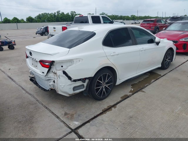 4T1G11AK6MU432779 Toyota CAMRY SE