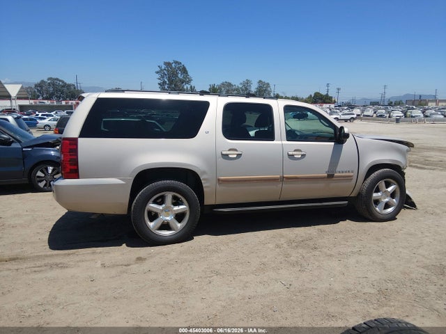 45403006 :رقم المزاد ، 1GNFC16J67J331569 vin ، 2007 Chevrolet Suburban 1500 Lt مزاد بيع