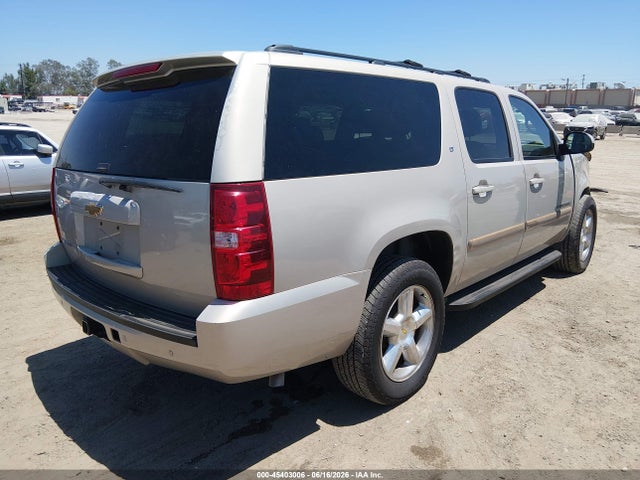 45403006 :رقم المزاد ، 1GNFC16J67J331569 vin ، 2007 Chevrolet Suburban 1500 Lt مزاد بيع
