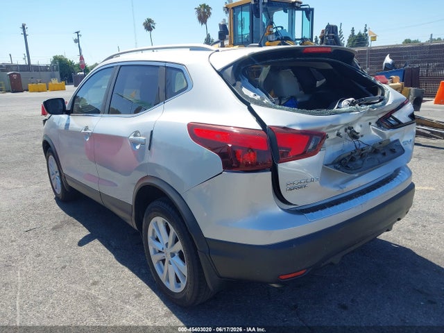 JN1BJ1CP9JW103911 Nissan Rogue Sport Sv
