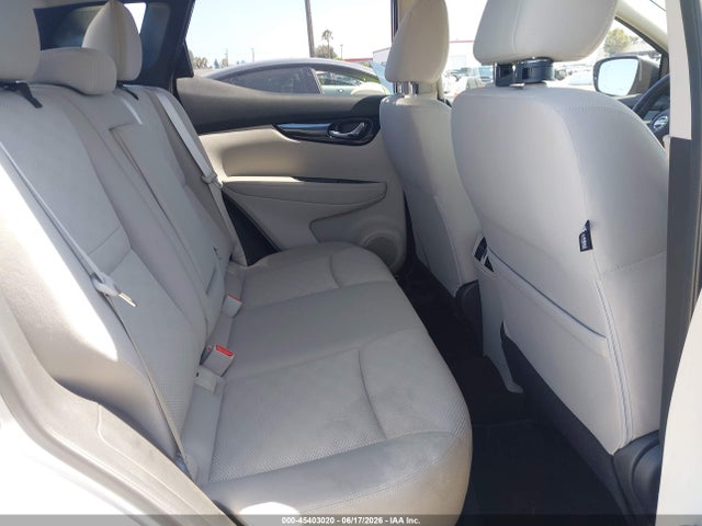 JN1BJ1CP9JW103911 Nissan Rogue Sport Sv
