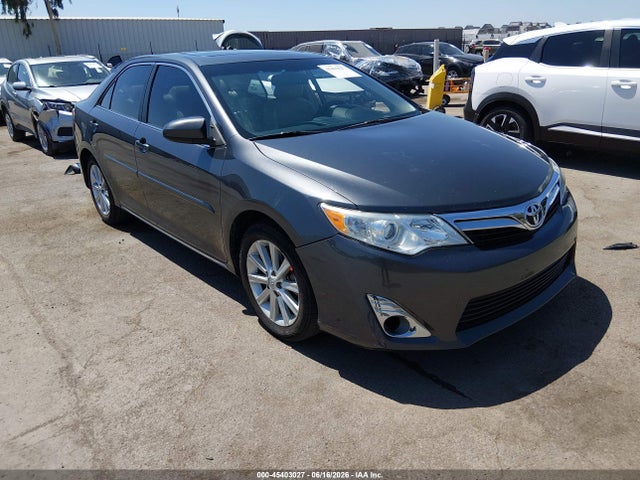 2014 Toyota Camry Xle მანქანა იყიდება აუქციონზე, vin: 4T4BF1FK8ER362777, აუქციონის ნომერი: 45403027