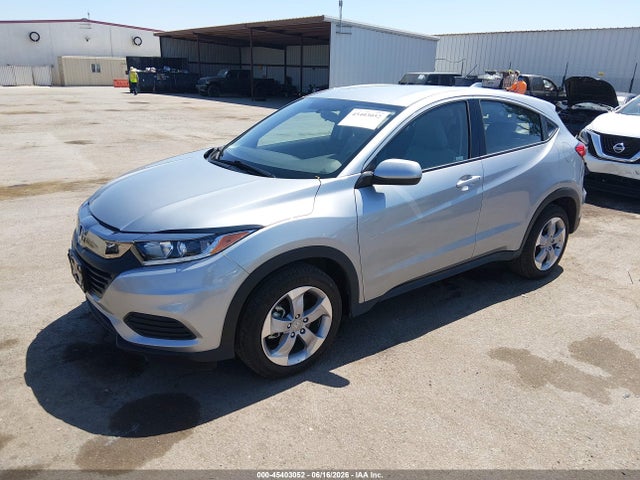 Honda HR-V LX 2019 3CZRU6H35KM744099 Image 2
